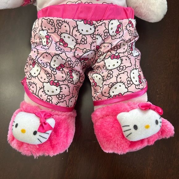 Hello Kitty - Picture 10 of 11